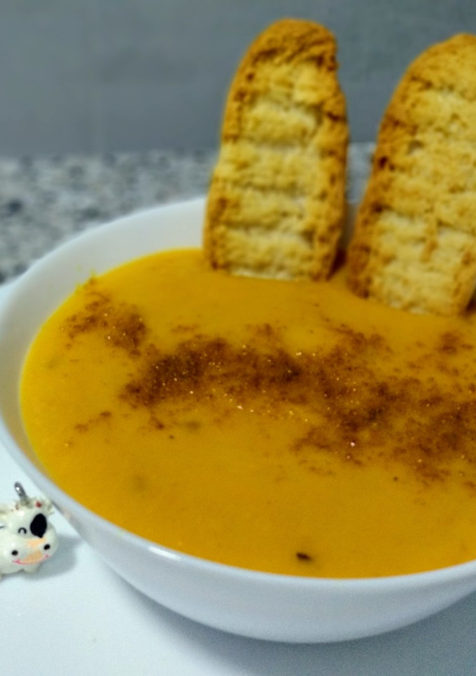 Una foto de Crema de zanahoria al curry