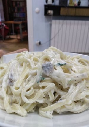 Una foto de Tallarines en salsa mascarpone y champiñones