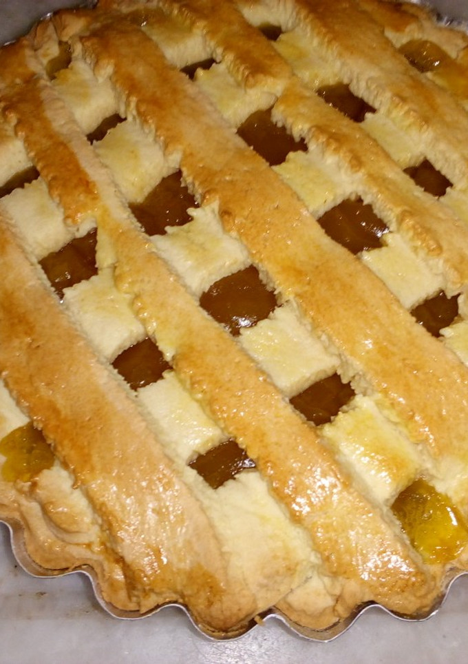 Una foto de Pasta frola de dulce de batata