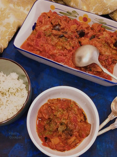 Padlizsán-paradicsom curry sült hússal recept fotója