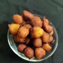 A picture of Mango gulgula.
