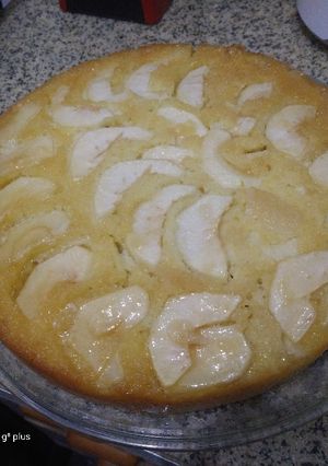 Una foto de Torta de manzana receta española 📋✨