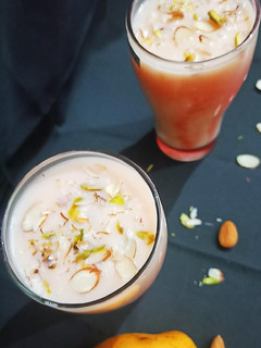 मैंगो शेक(Mango shake recipe in Hindi) रेसिपी मुख्य फोटो