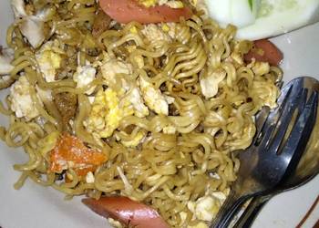 Resep Unik Mi instan goreng spesial Lezat Mantap