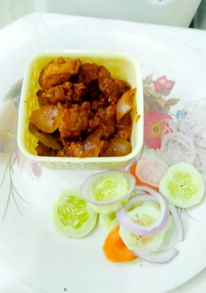 A picture of Chilli chicken.