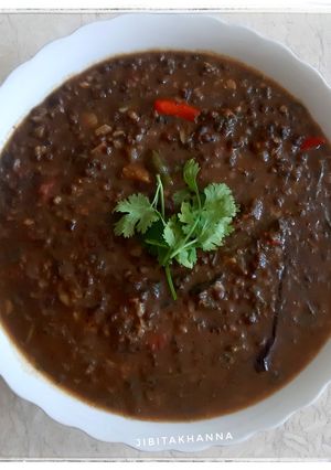 A picture of Urad Dal Palak (Sabut Chilkewali Urad Dal/ Kalo Dal).