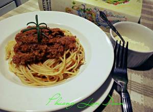 Hình của món Spaghetti Bolognese (Mỳ Ý Sốt Thịt Bò Băm).