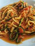 "Zoodles" com Molho de Tomate e Pimento