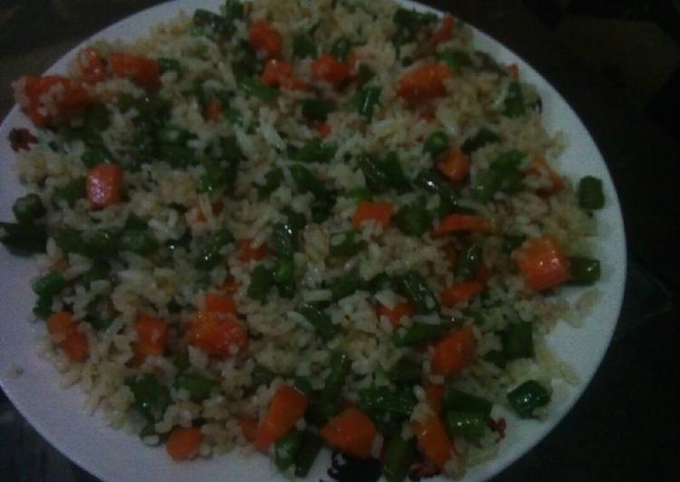 Recipe of Speedy Carrot and French beans fried rice.#my rice contest