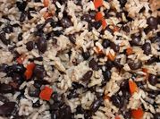 A picture of white rice garlic