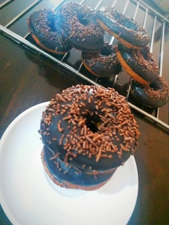 A picture of Eggless doughnuts.
