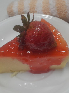 Foto resep Strawberry Cheese Cake, Mudah tanpa Mixer dan Oven