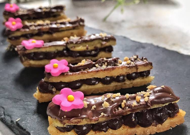 Eclair Coklat