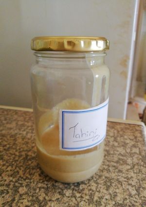 A picture of Tahini.