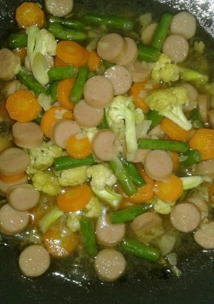 Foto resep Tumis wortel, buncis, kembang kol dan Sosis