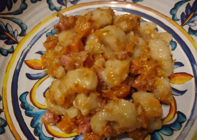 Guida passo passo a Fai  Qualsiasi notte della settimana Gnocchi al pesto di noci e zucca