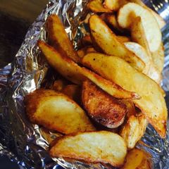 A picture of Potato Wedges.