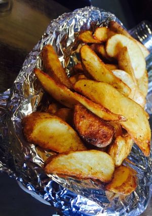 A picture of Potato Wedges.