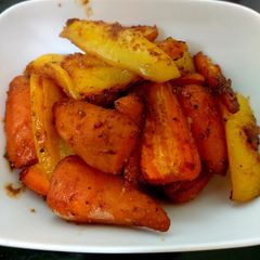 A picture of My Sweet Chantenay Carrots Roasted in Deep South Sugar seasoning.