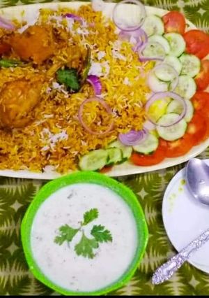 A picture of Spicy Chicken Biryani.