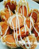 Bánh mì sandwich cuộn xúc xích chiên xù