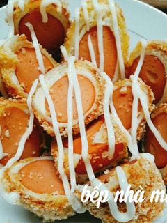 Hình của món Bánh mì sandwich cuộn xúc xích chiên xù.