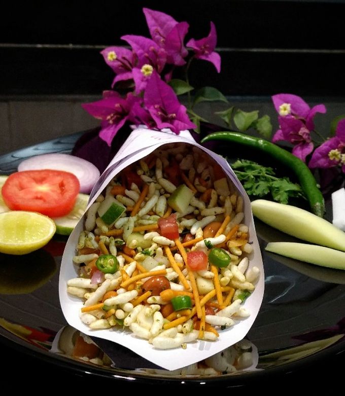 A picture of Jhala Mudhi / Spicy Puffed Rice.