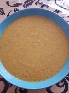 Una foto de Puré de verduras con pollo