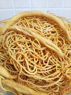 બેસન ની સેવ (Besan Sev Recipe In Gujarati) રેસીપી મુખ્ય ફોટો