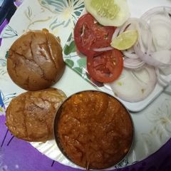 A picture of Pav bhaji.