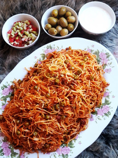 عکسی از دستور ماکارانی با نخود فرنگی