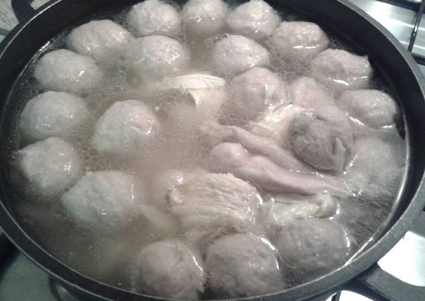 Sup ayam, bakso dan kembang tahu