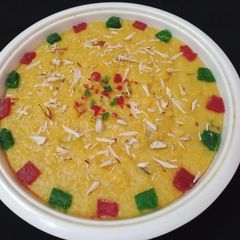 A picture of Zarday ki Kheer.