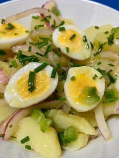 Una foto de Patatas aliñadas