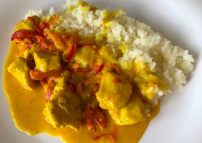 Pui Thai Cu Curry Si Lapte De Cocos ไก่ผัดไทยกะทิ 🥥 Rețetă De