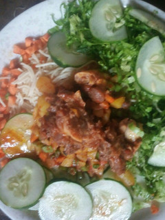 A picture of Spaghetti with potatoes salad.