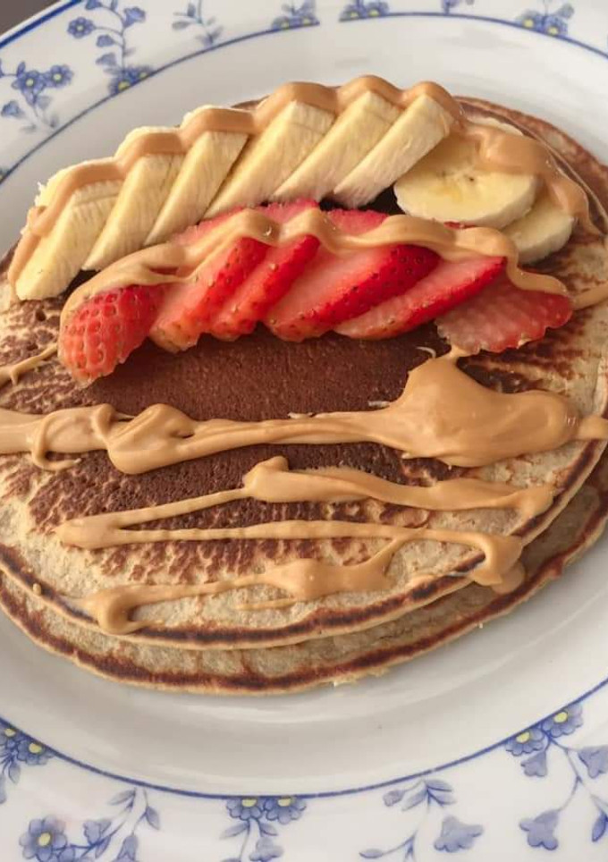 Una foto de Delicioso desayuno (pancakes de avena)