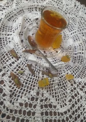 عکسی از دستور دمنوش دارچین، گل محمدی، هل و نبات