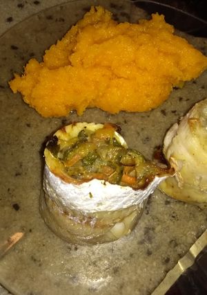 Una foto de Fbrocheta de filet de merluza relleno de verduras versión light