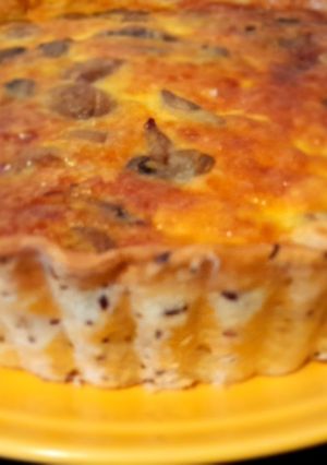 Una foto de Quiche de pollo con verduras