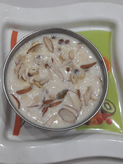 काजू स्पेशल खीर (kaju special kheer recipe in Hindi) रेसिपी मुख्य फोटो
