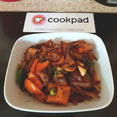 Chilli Mushrooms & Bell Peppers 😁 A picture of Chilli Mushrooms & Bell Peppers 😁.