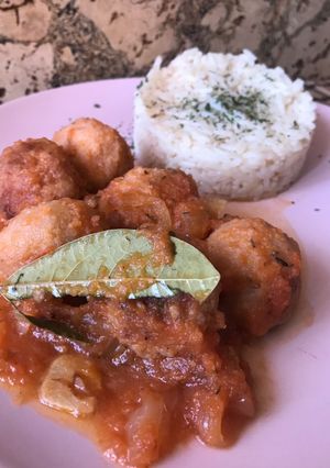 Una foto de Albóndigas de pavo en salsa de tomate 🍅