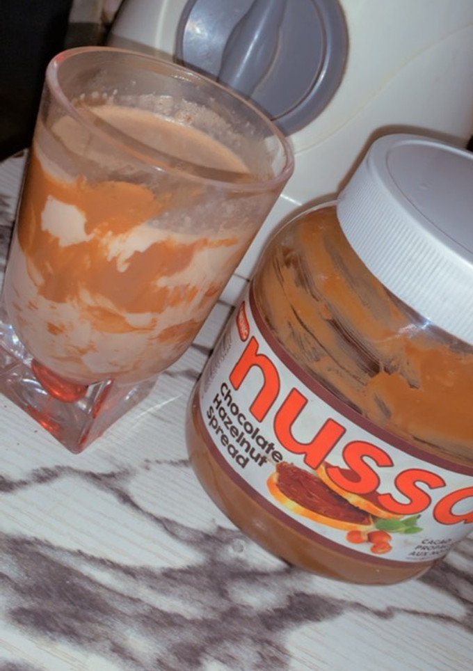 Banana, Milk and Nutella ainihin hoton girkin