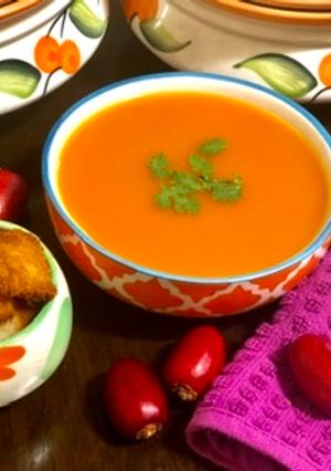 A picture of Carrot soup with gooseberry.