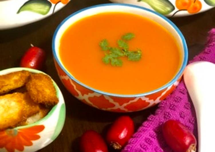 Carrot soup with gooseberry