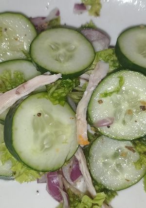 Gambar Salad Timun, Ayam dan Cuka