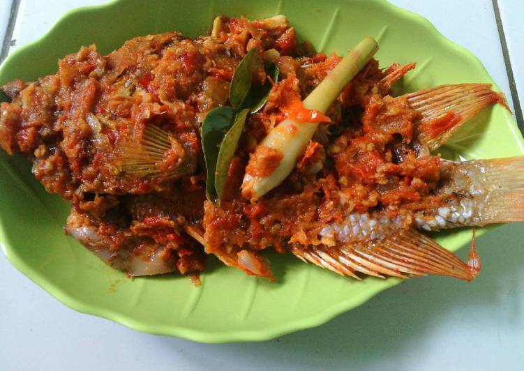 Resep balado mujair merah yang Bikin Ngiler