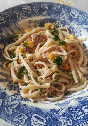Una foto de Fideos Cremosos con Atún y Choclo