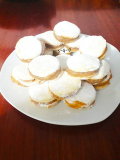 Una foto de Alfajores